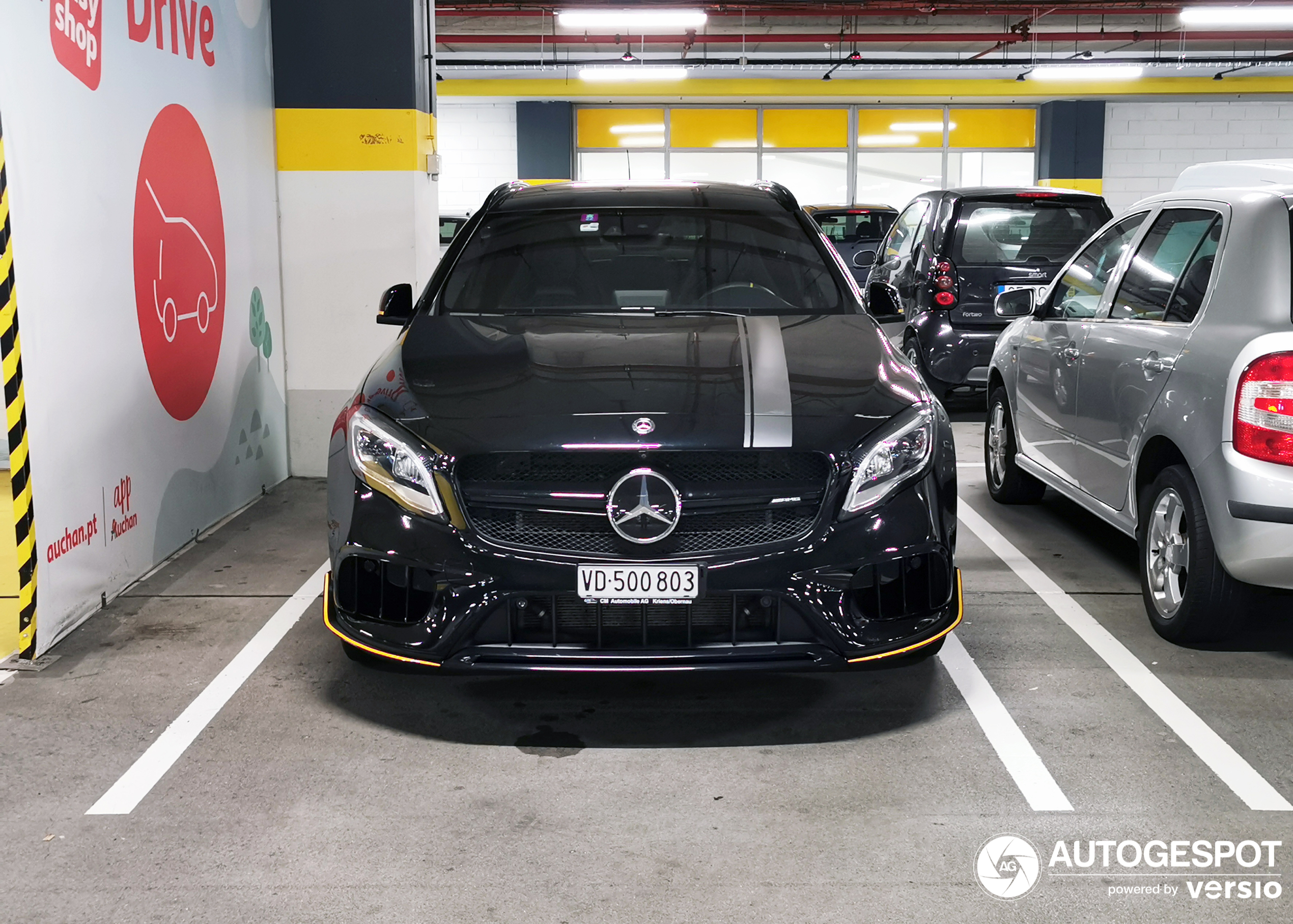 Mercedes-AMG GLA 45 X156 Yellow Night Edition