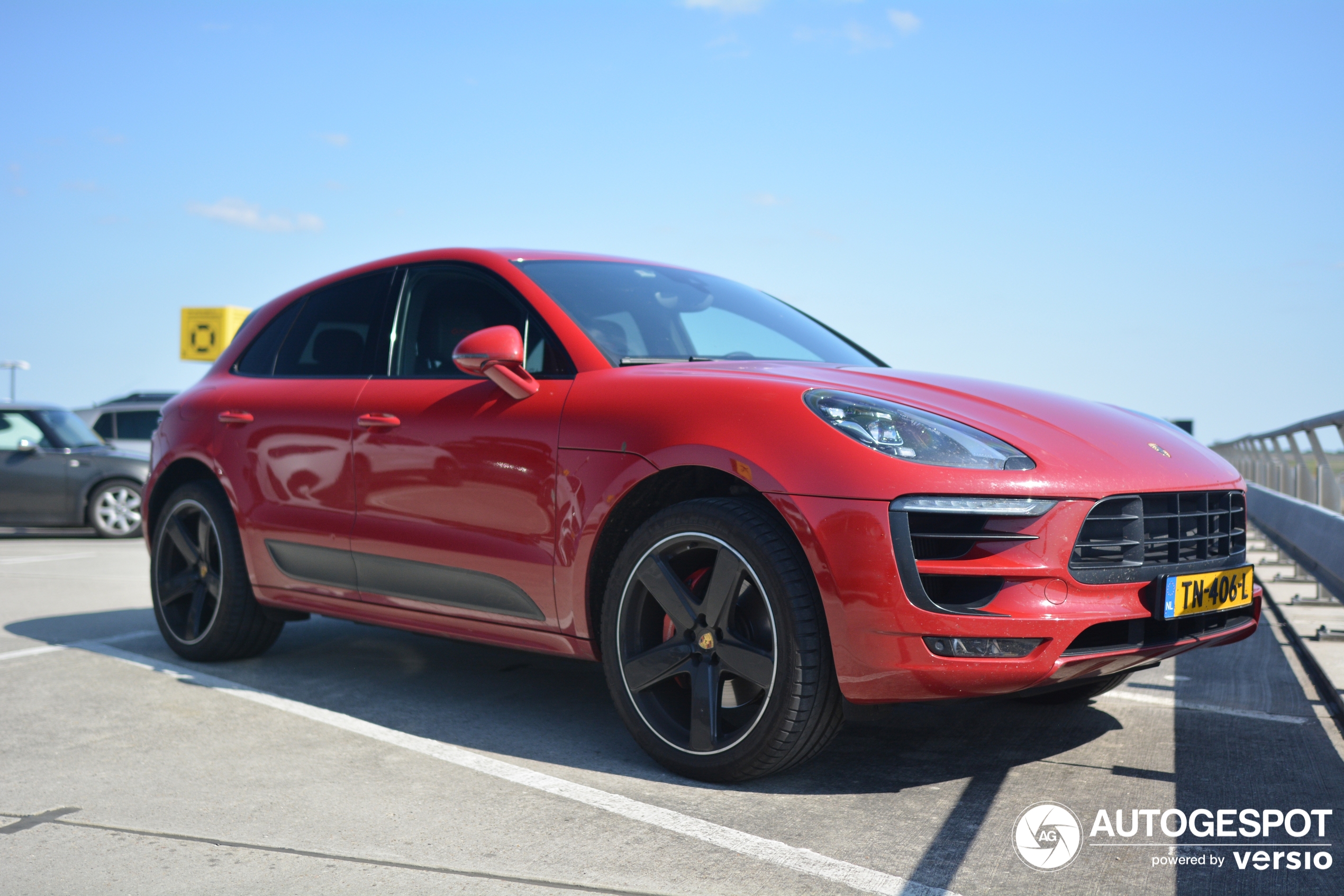 Porsche 95B Macan GTS