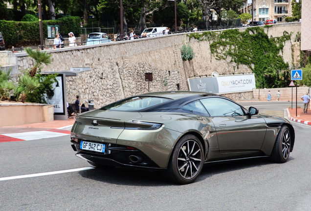 Aston Martin DB11 V8