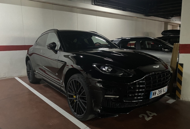 Aston Martin DBX707