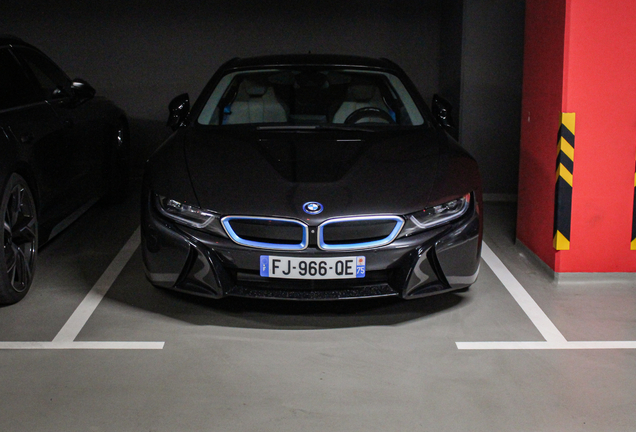 BMW i8