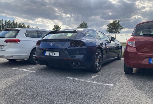 Ferrari GTC4Lusso