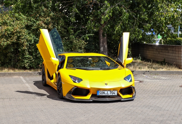 Lamborghini Aventador LP700-4