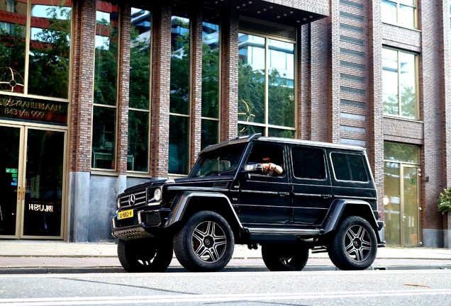 Mercedes-Benz G 500 4X4²