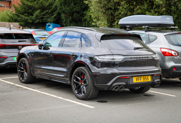 Porsche 95B Macan GTS MkIII