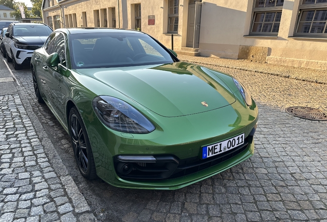 Porsche 971 Panamera Turbo S E-Hybrid