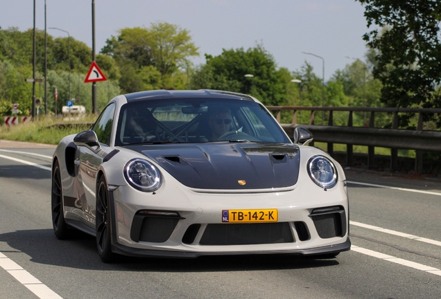 Porsche 991 GT3 RS MkII Weissach Package