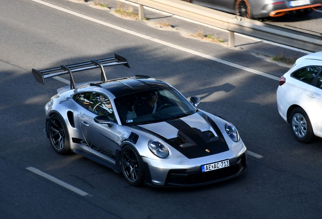 Porsche 992 GT3 RS Weissach Package