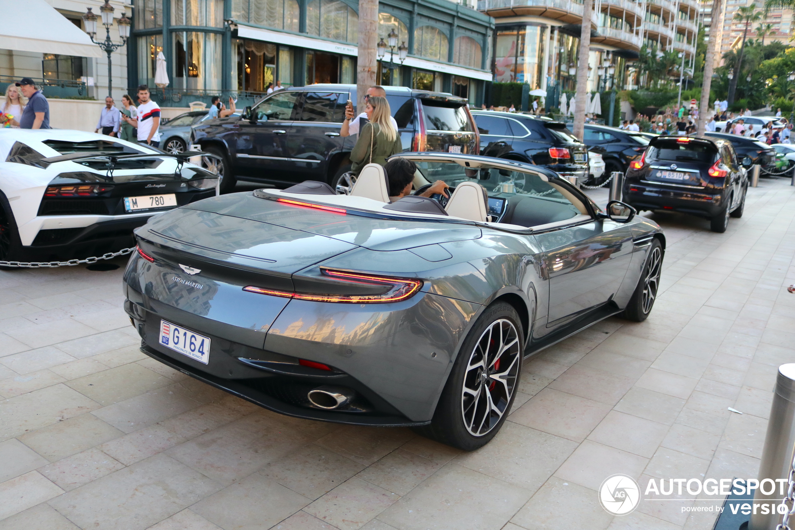 Aston Martin DB11 V8 Volante