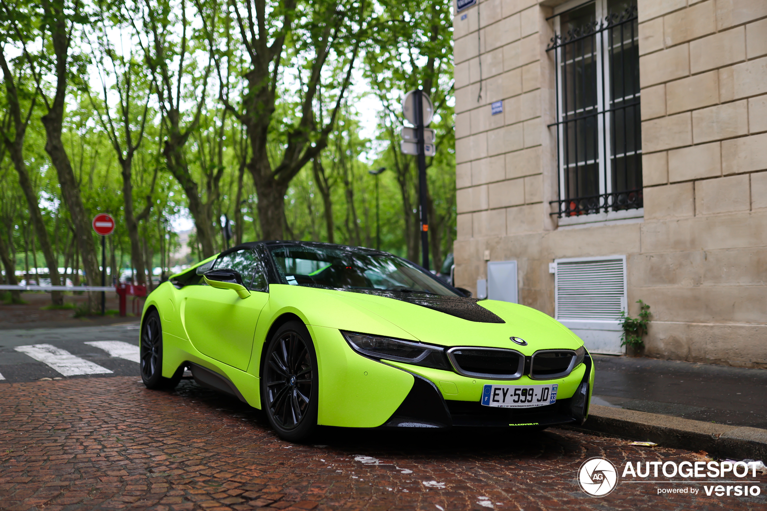 BMW i8 Roadster