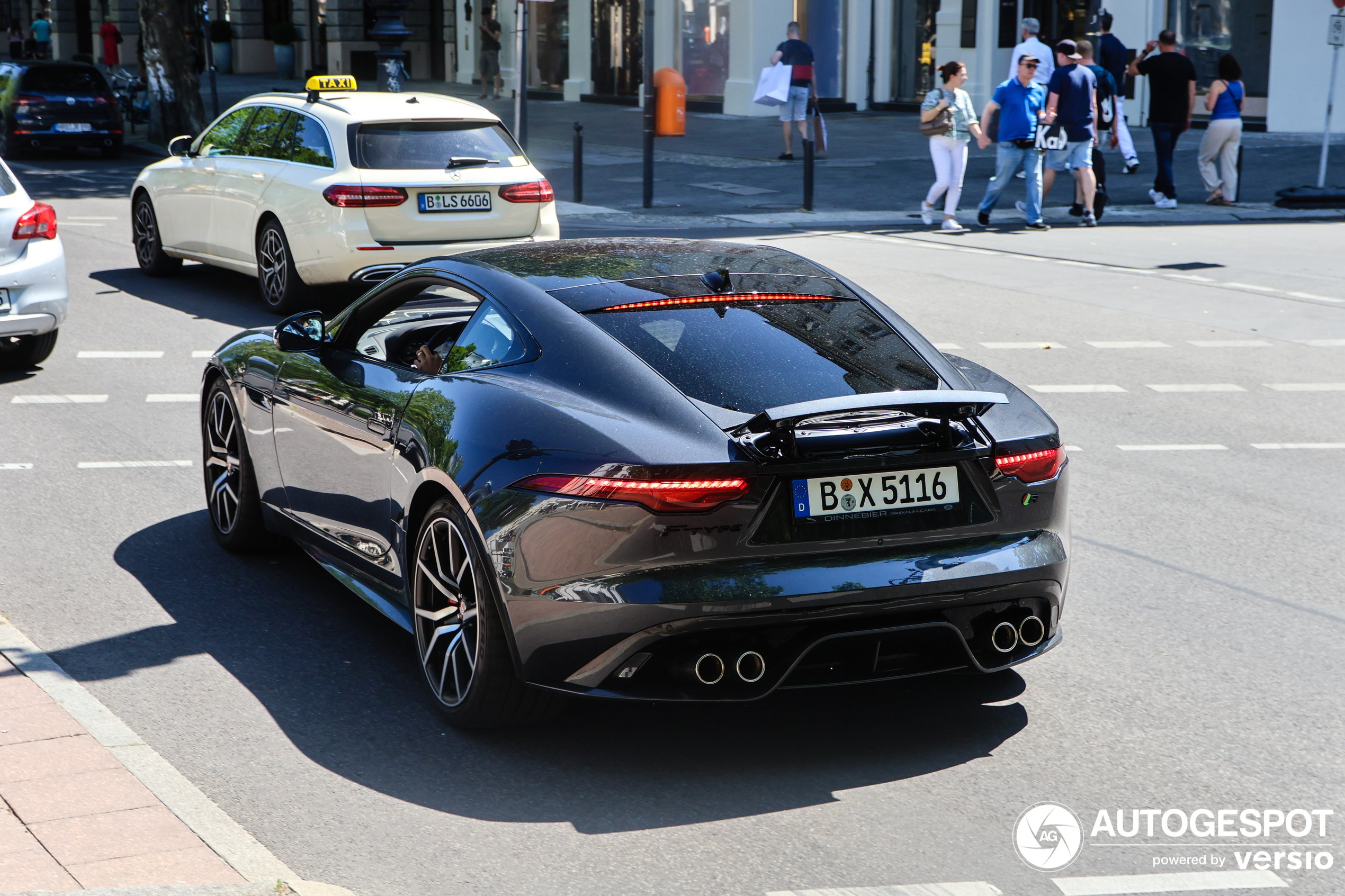 Jaguar F-TYPE R Coupé 2020