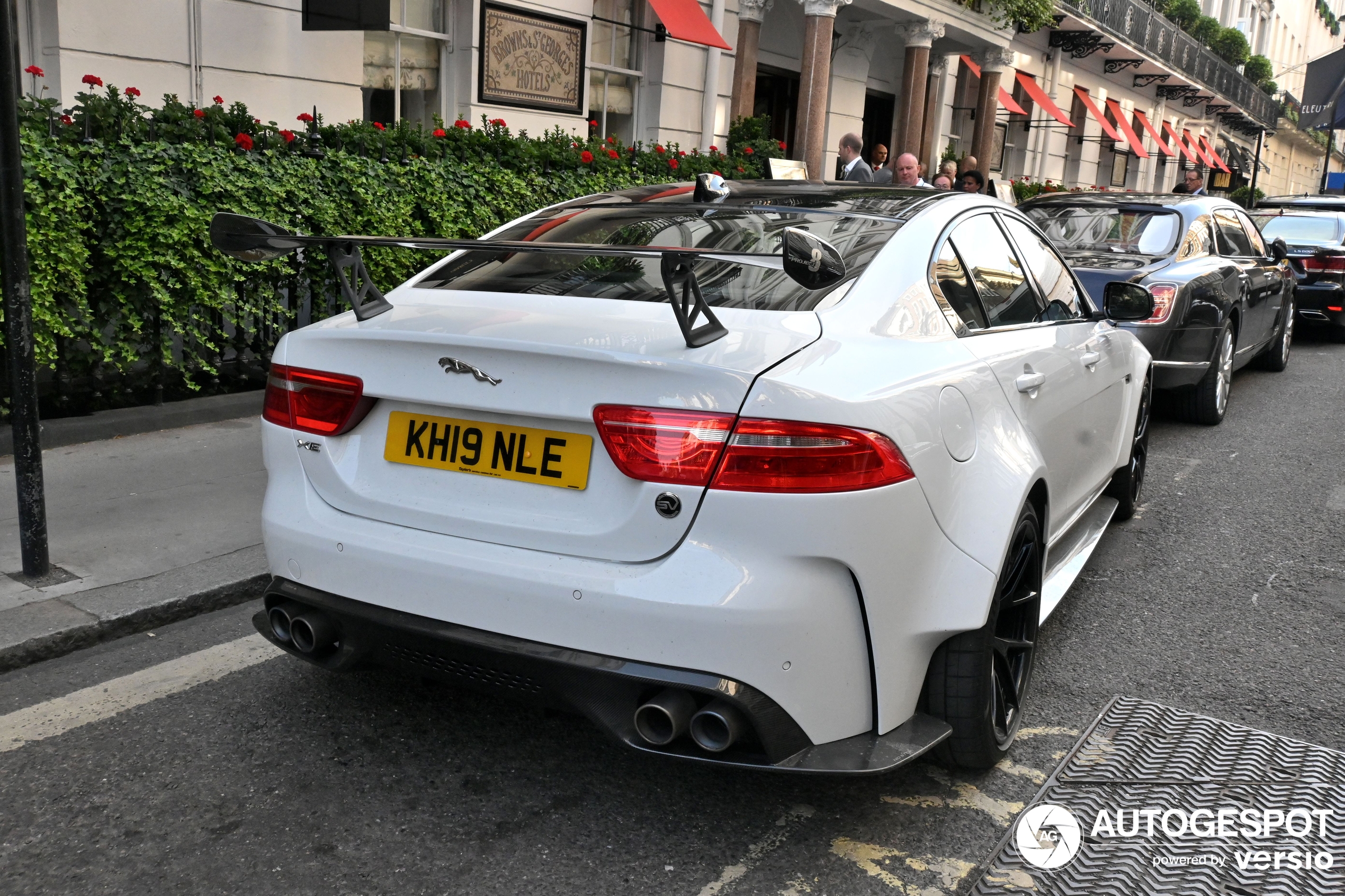 Jaguar XE SV Project 8