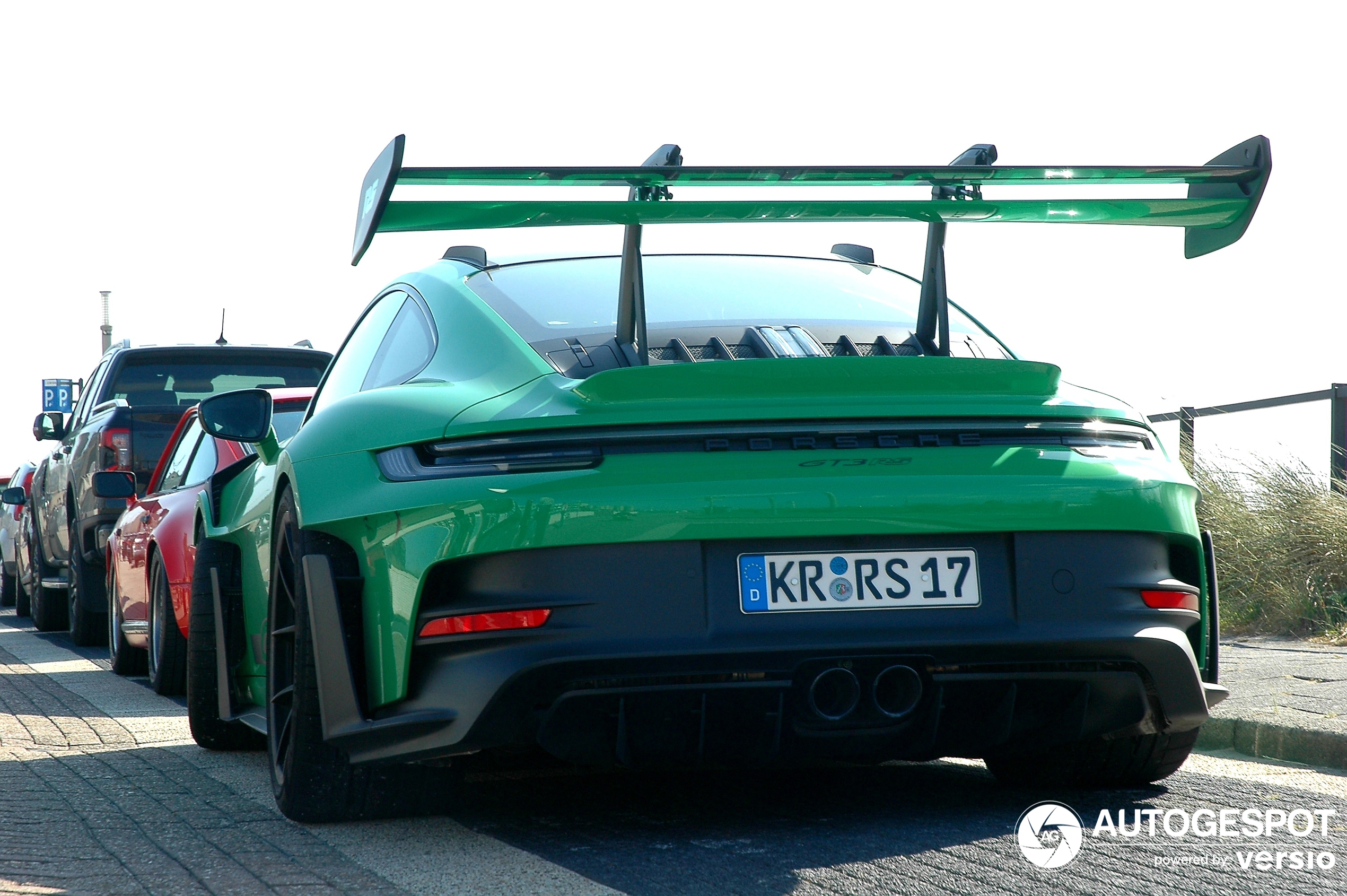 Porsche 992 GT3 RS Weissach Package