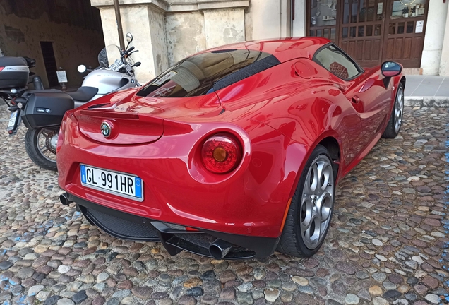 Alfa Romeo 4C Coupé