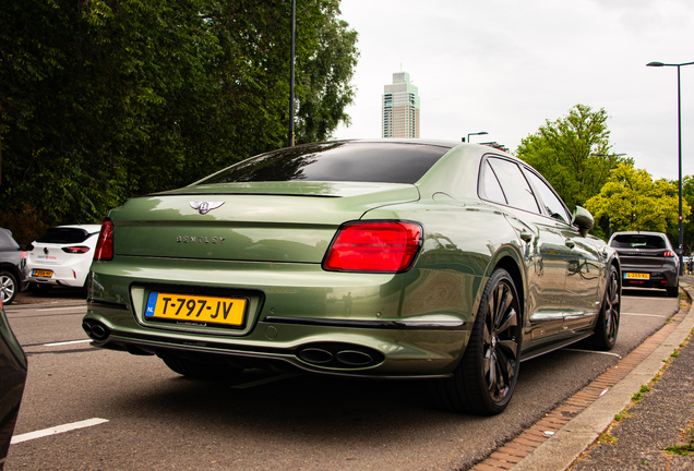 Bentley Flying Spur Hybrid