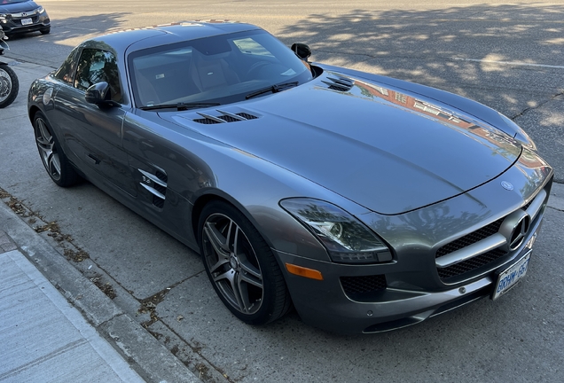 Mercedes-Benz SLS AMG