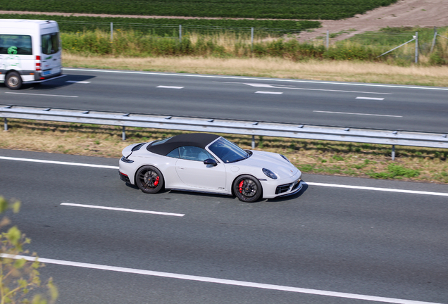 Porsche 992 Carrera GTS Cabriolet