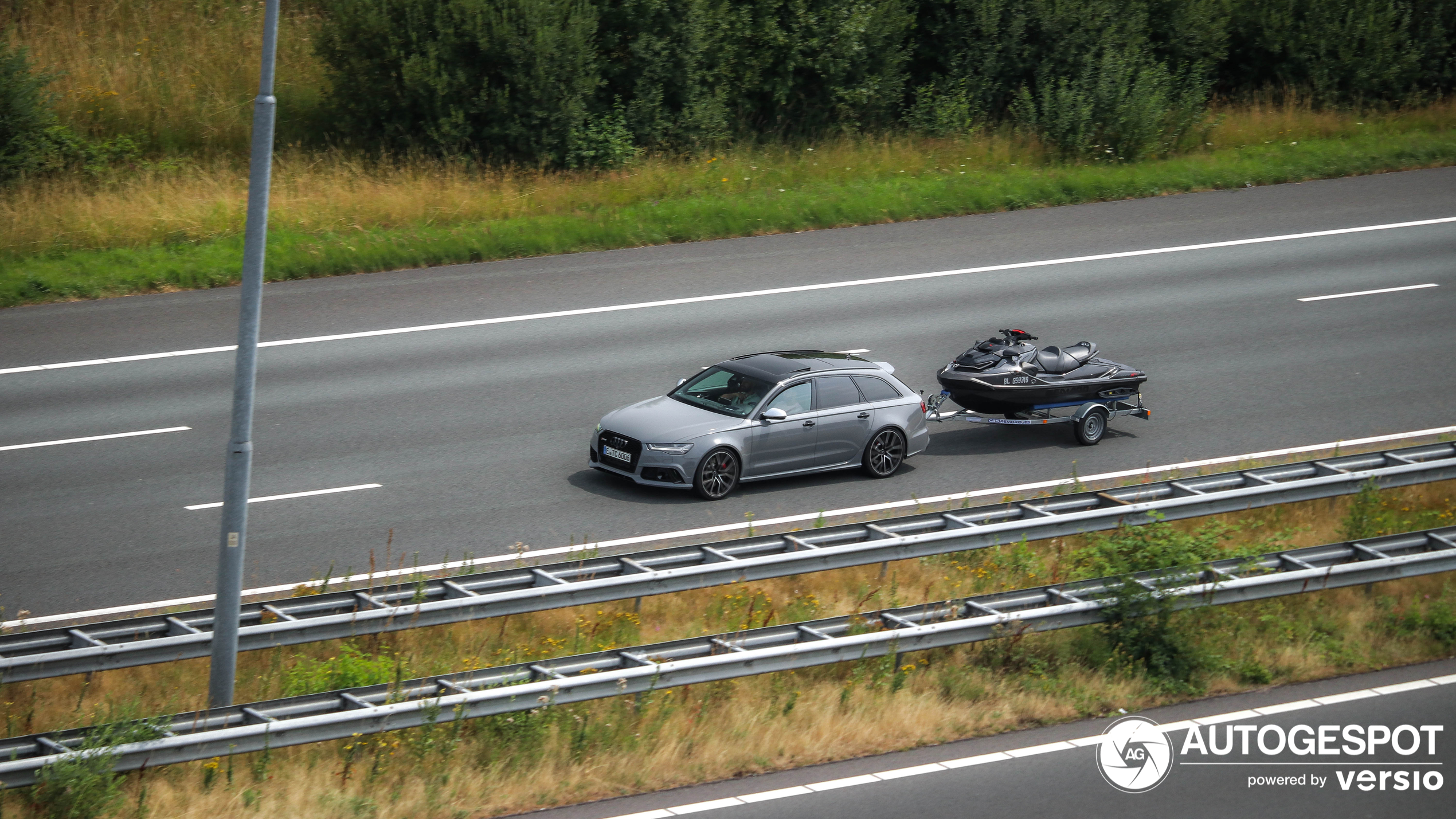 Audi RS6 Avant C7 2015