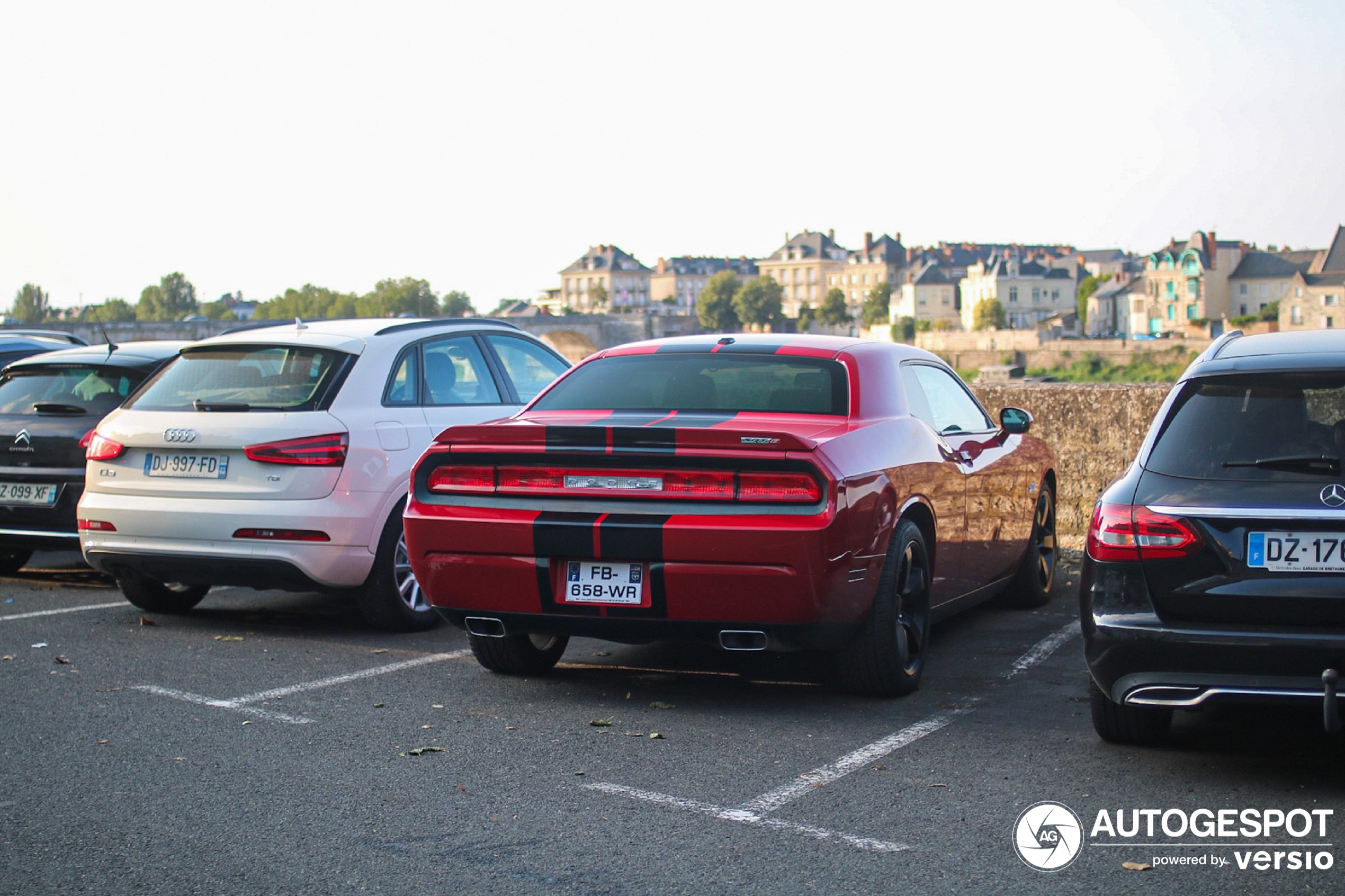 Dodge Challenger SRT-8 392