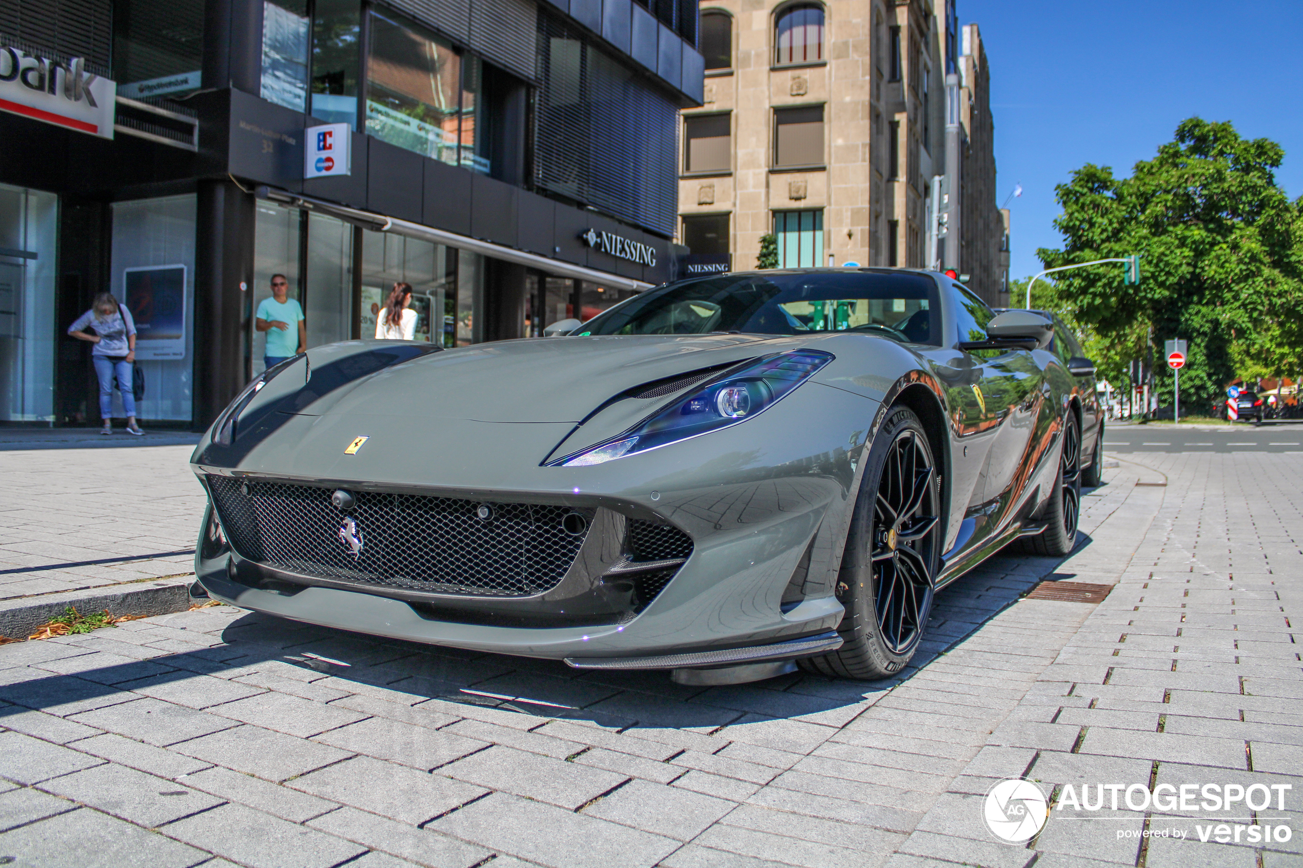 Ferrari 812 GTS