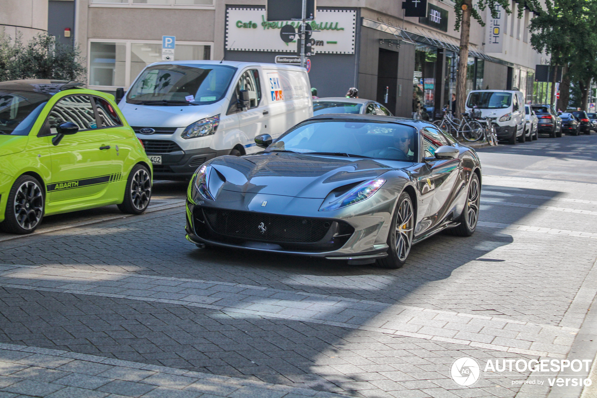 Ferrari 812 GTS