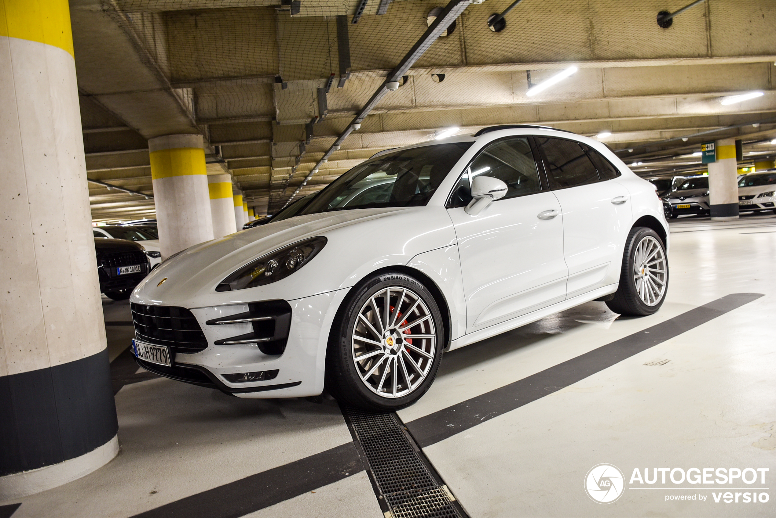 Porsche 95B Macan Turbo