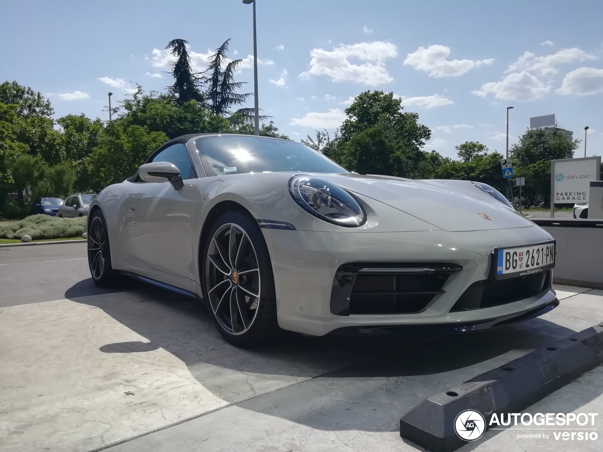 Porsche 992 Carrera 4S Cabriolet