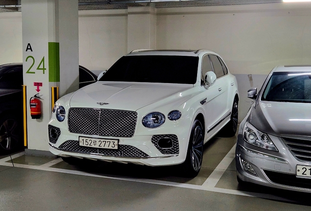 Bentley Bentayga V8 2021