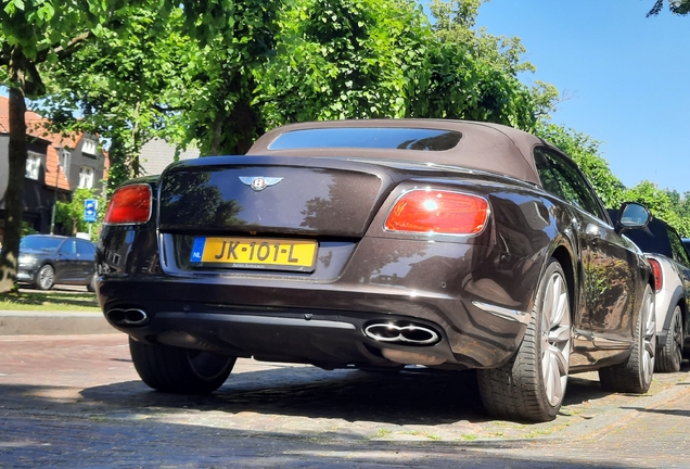 Bentley Continental GTC V8