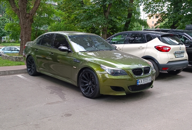 BMW M5 E60 2005