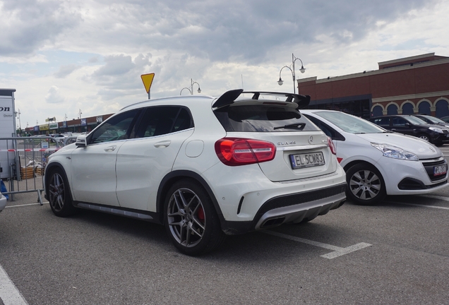 Mercedes-Benz GLA 45 AMG X156