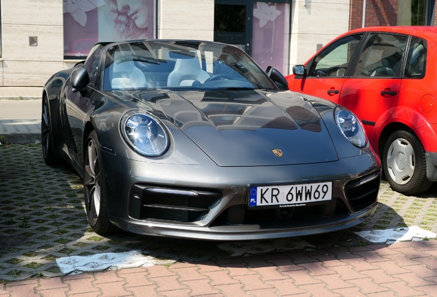 Porsche 992 Carrera S Cabriolet