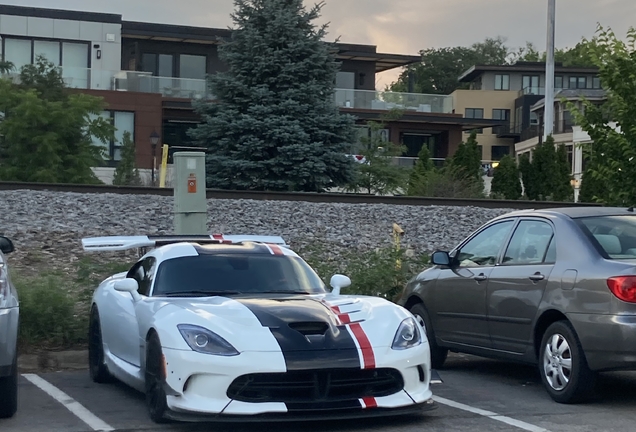 SRT Viper ACR 2015