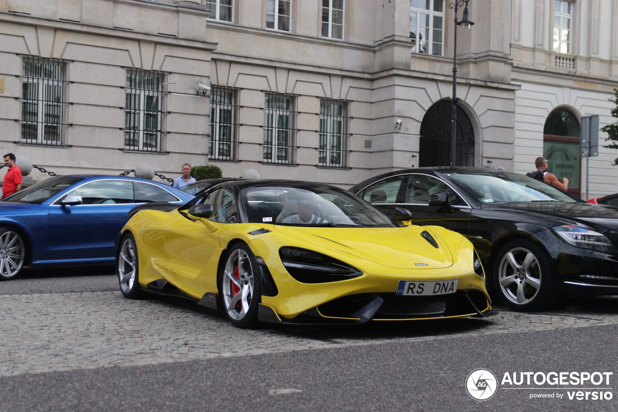 McLaren 765LT Spider