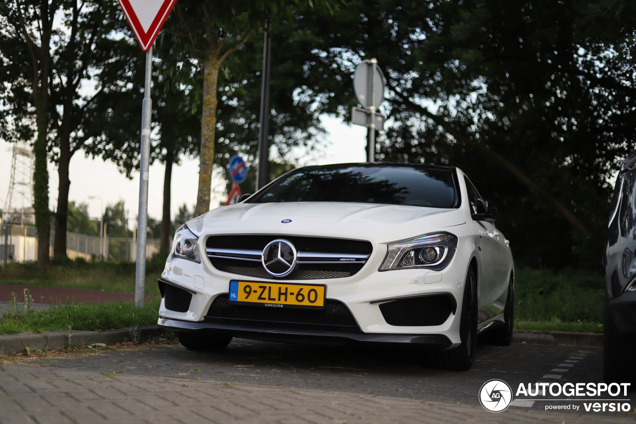 Mercedes-Benz CLA 45 AMG C117