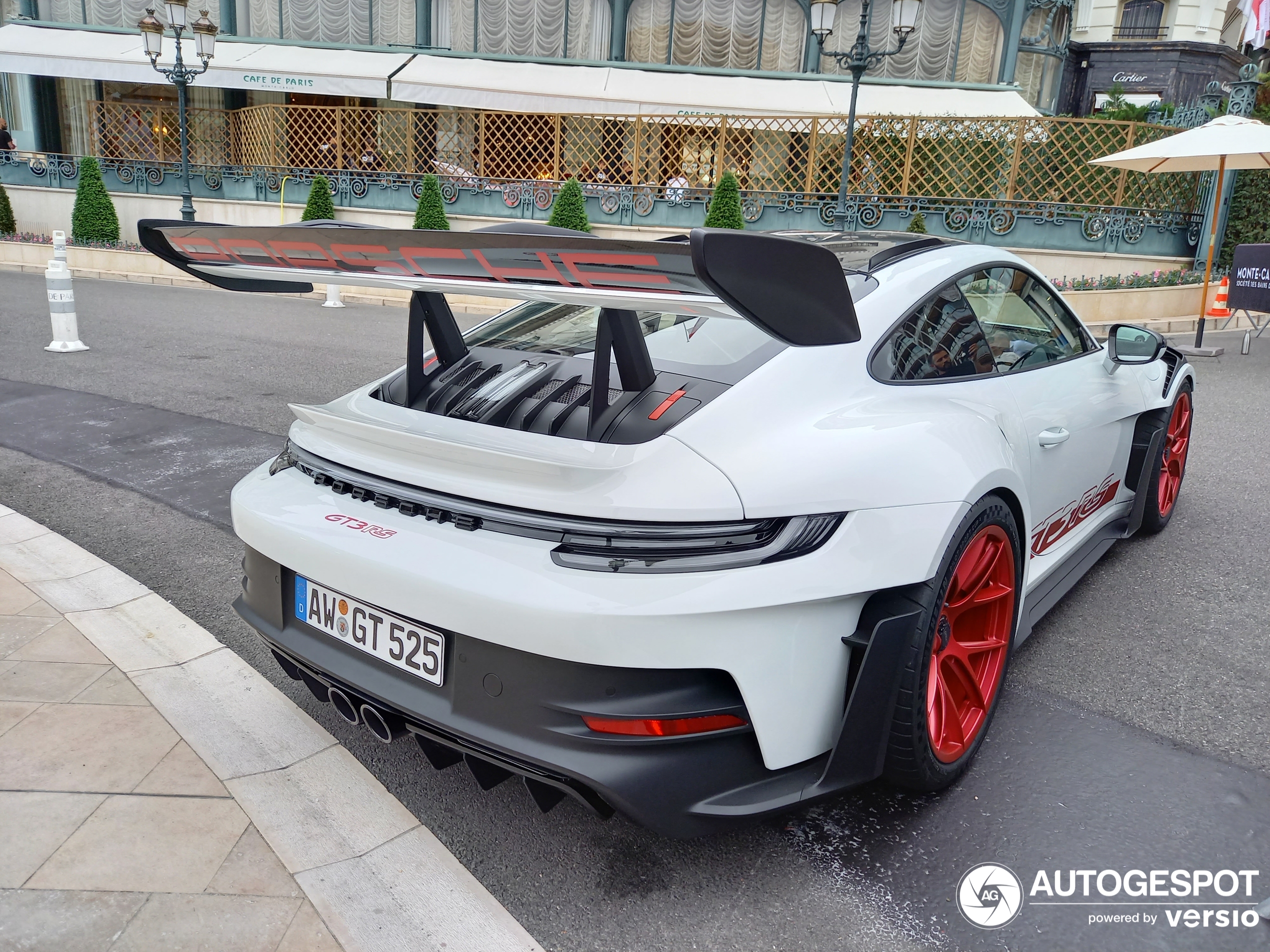 Porsche 992 GT3 RS Weissach Package