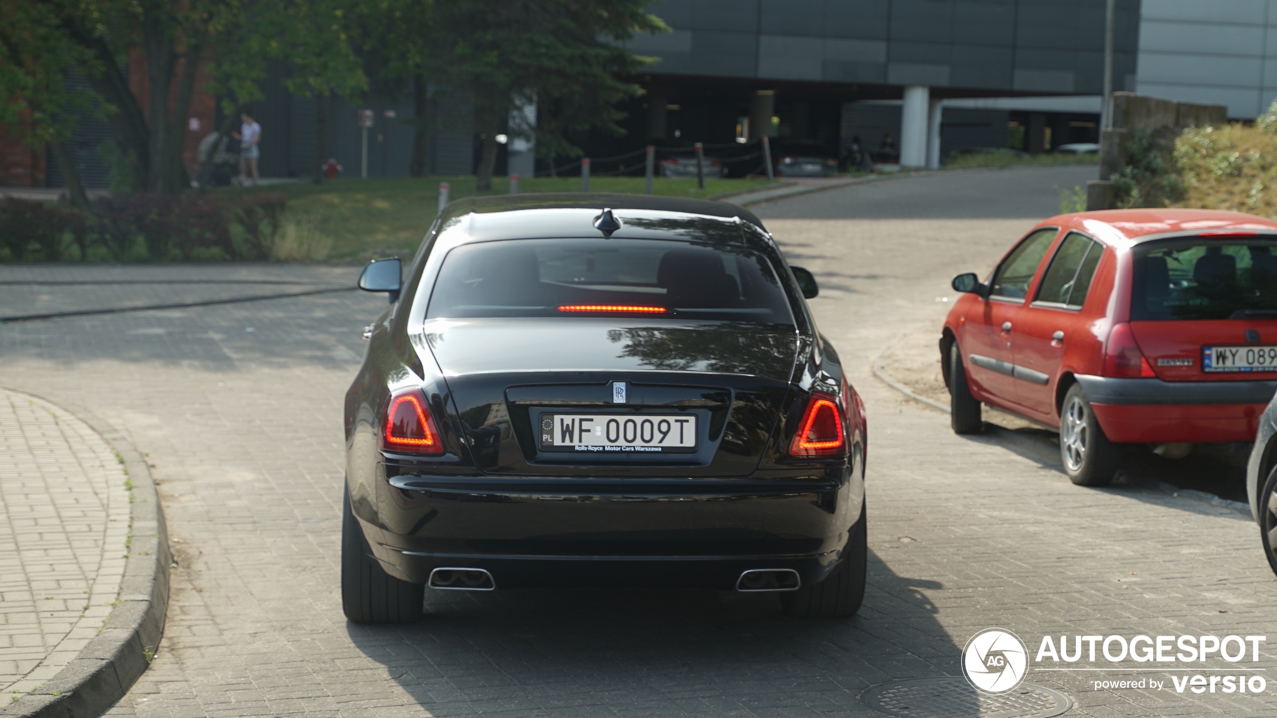 rolls-royce-ghost-series-ii-