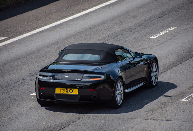 Aston Martin V8 Vantage Roadster 2012