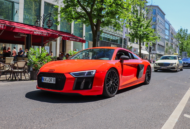 Audi R8 V10 Plus 2015