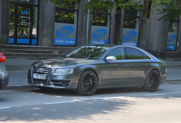 Audi S8 D4