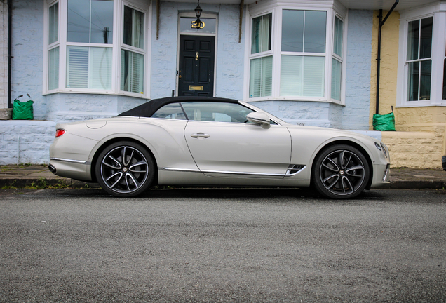 Bentley Continental GTC 2019