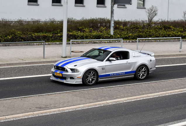 Ford Mustang GT 2013