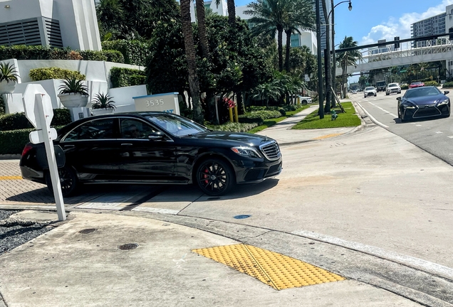 Mercedes-AMG S 63 V222