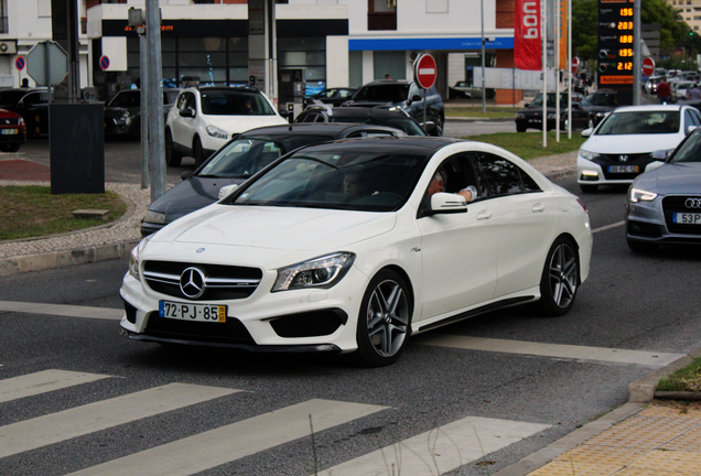 Mercedes-Benz CLA 45 AMG C117