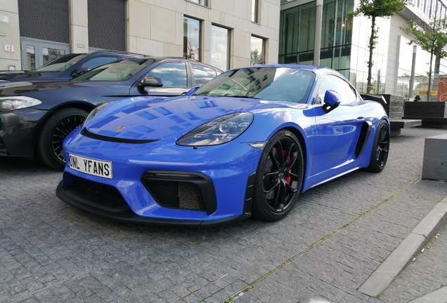 Porsche 718 Cayman GT4