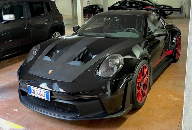 Porsche 992 GT3 RS Weissach Package