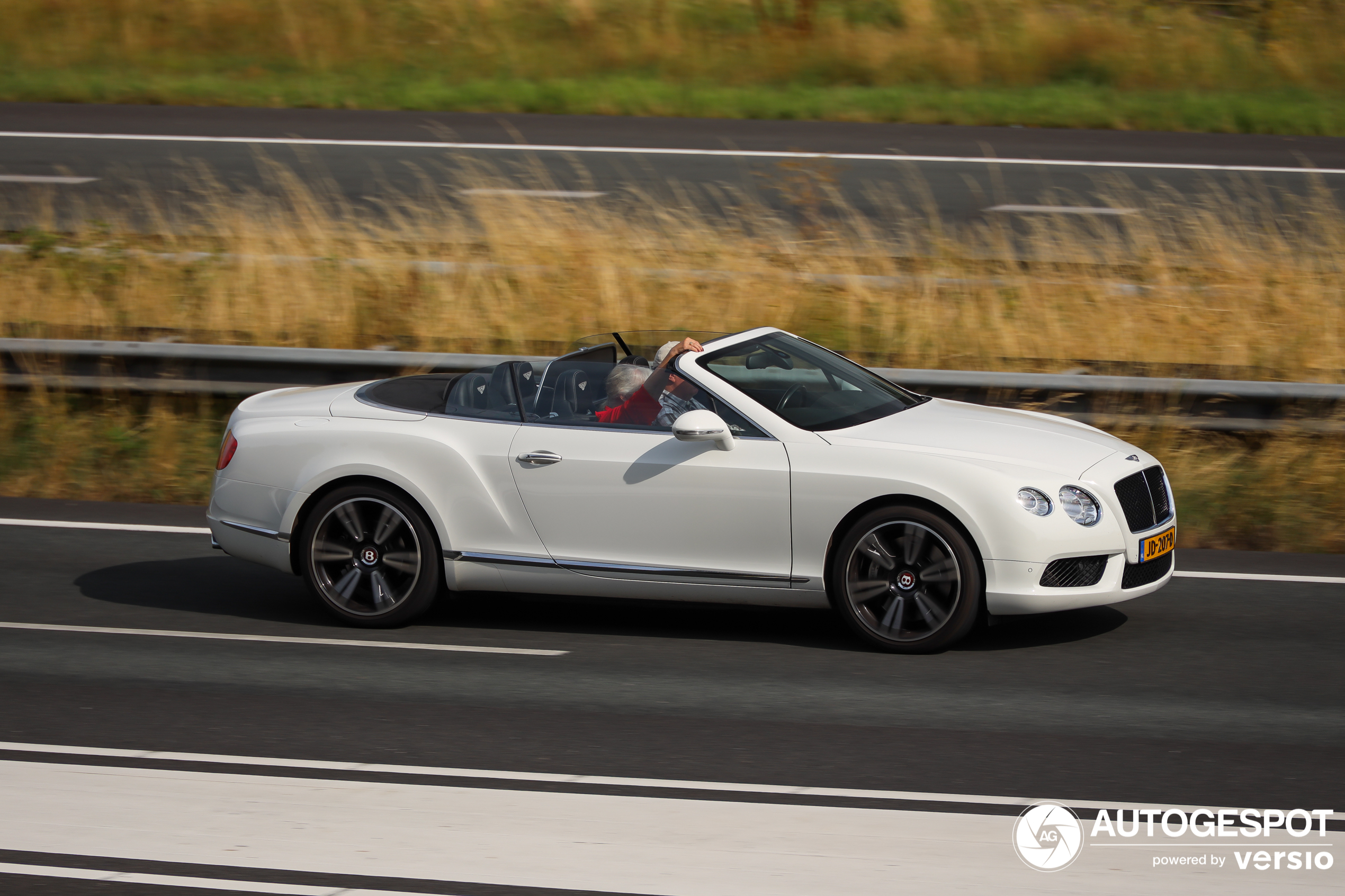 Bentley Continental GTC V8