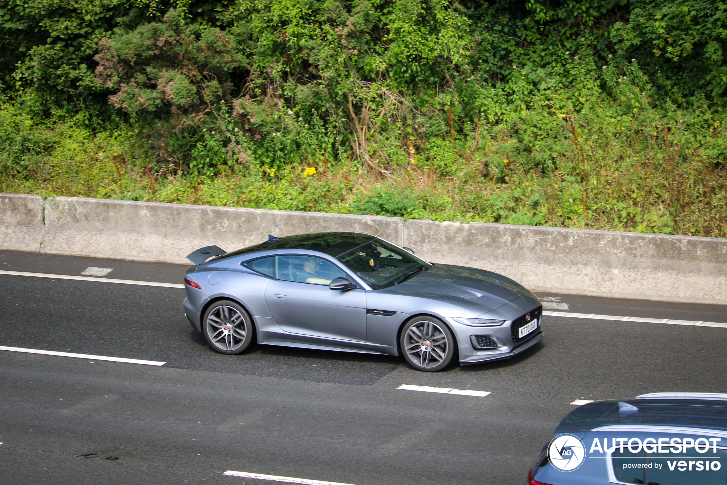 Jaguar F-TYPE P450 Coupé 2020