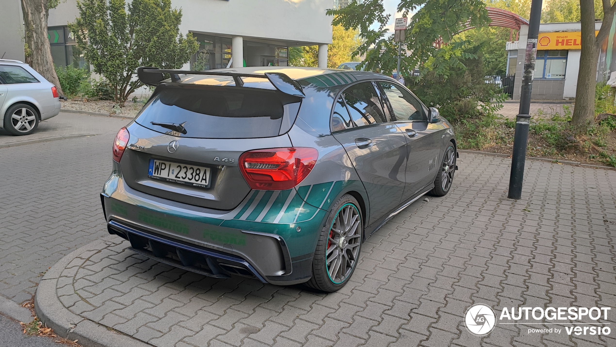 Mercedes-AMG A 45 W176 Petronas 2015 World Champions Edition