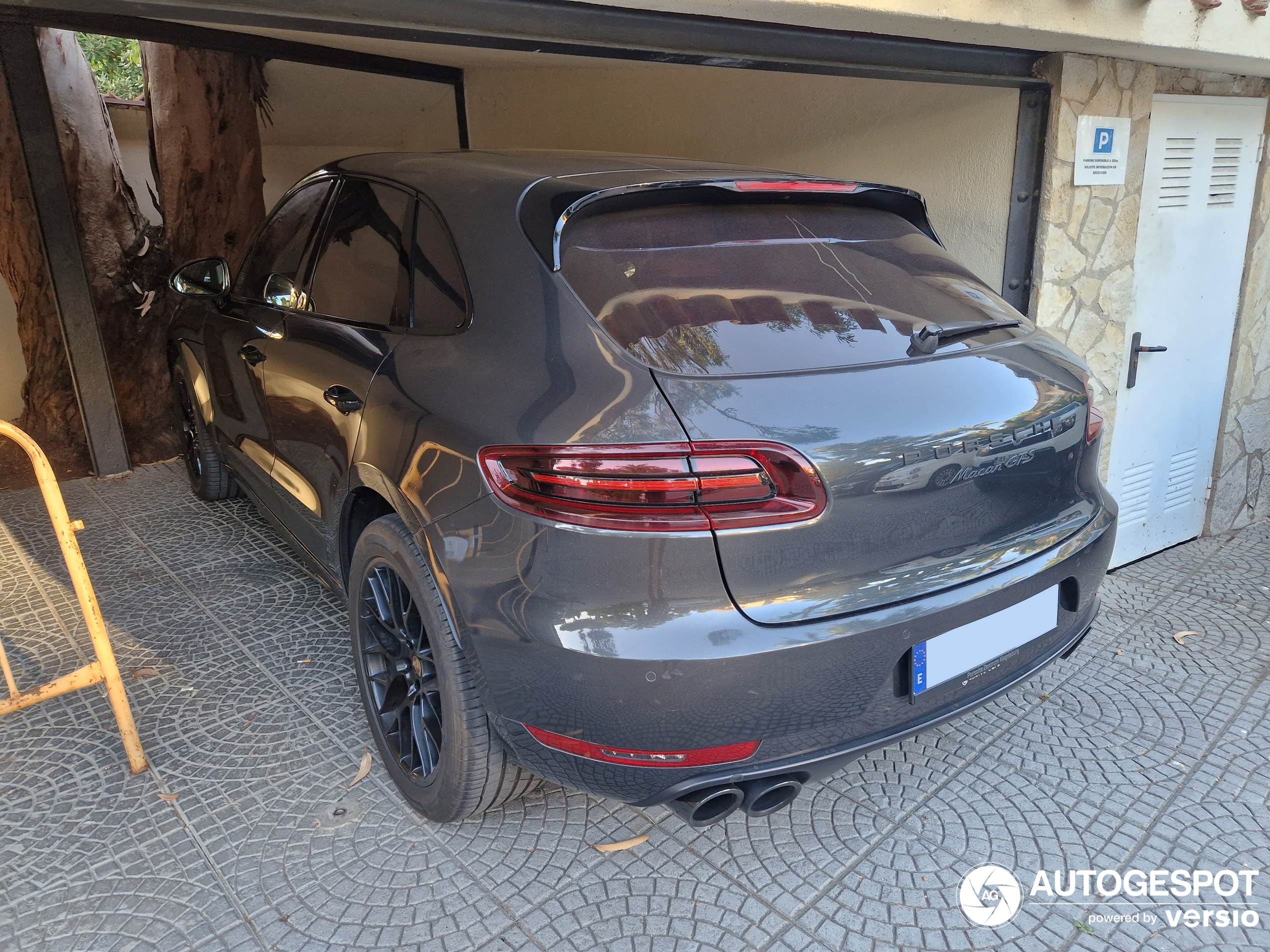 Porsche 95B Macan GTS